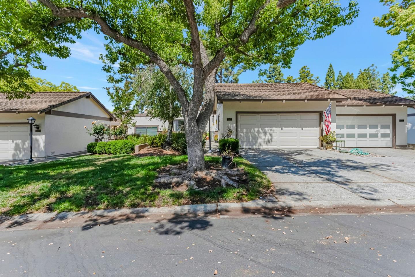 Detail Gallery Image 2 of 20 For 6202 Gerdts Dr, San Jose,  CA 95135 - 2 Beds | 2 Baths