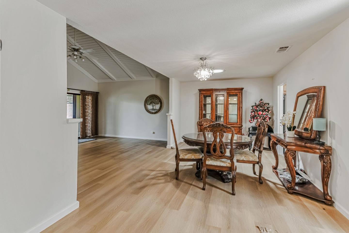 Detail Gallery Image 7 of 20 For 6202 Gerdts Dr, San Jose,  CA 95135 - 2 Beds | 2 Baths