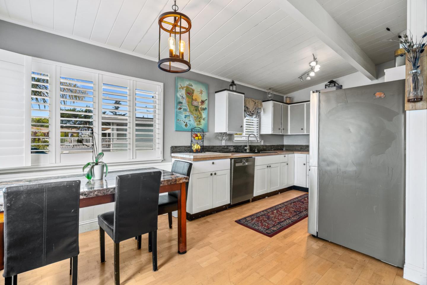 Detail Gallery Image 10 of 22 For 716 Seacliff Dr, Aptos,  CA 95003 - 3 Beds | 2 Baths
