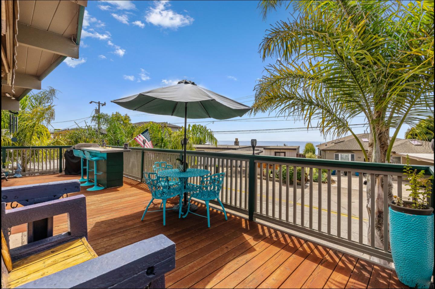 Detail Gallery Image 5 of 22 For 716 Seacliff Dr, Aptos,  CA 95003 - 3 Beds | 2 Baths