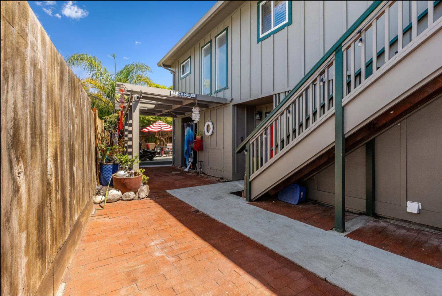 Detail Gallery Image 8 of 22 For 716 Seacliff Dr, Aptos,  CA 95003 - 3 Beds | 2 Baths