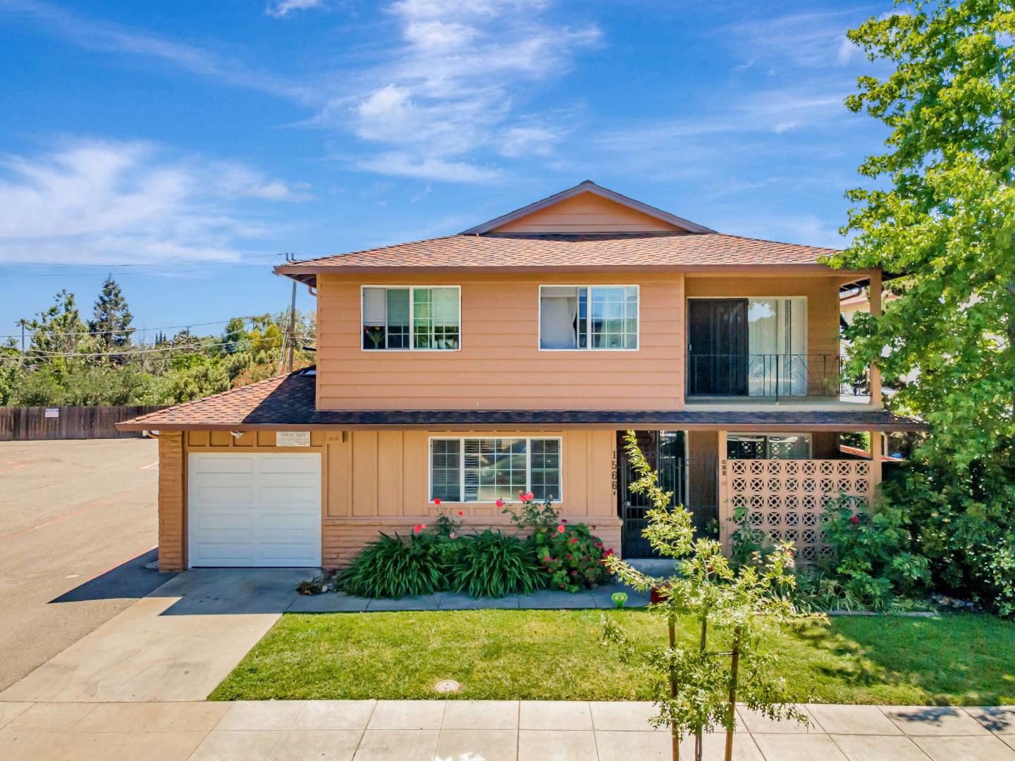 Detail Gallery Image 1 of 9 For 1566 Stokes St, San Jose,  CA 95126 - – Beds | – Baths