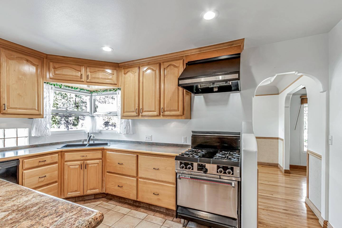 Detail Gallery Image 10 of 42 For 1139 W Parr Ave, Campbell,  CA 95008 - 3 Beds | 2 Baths