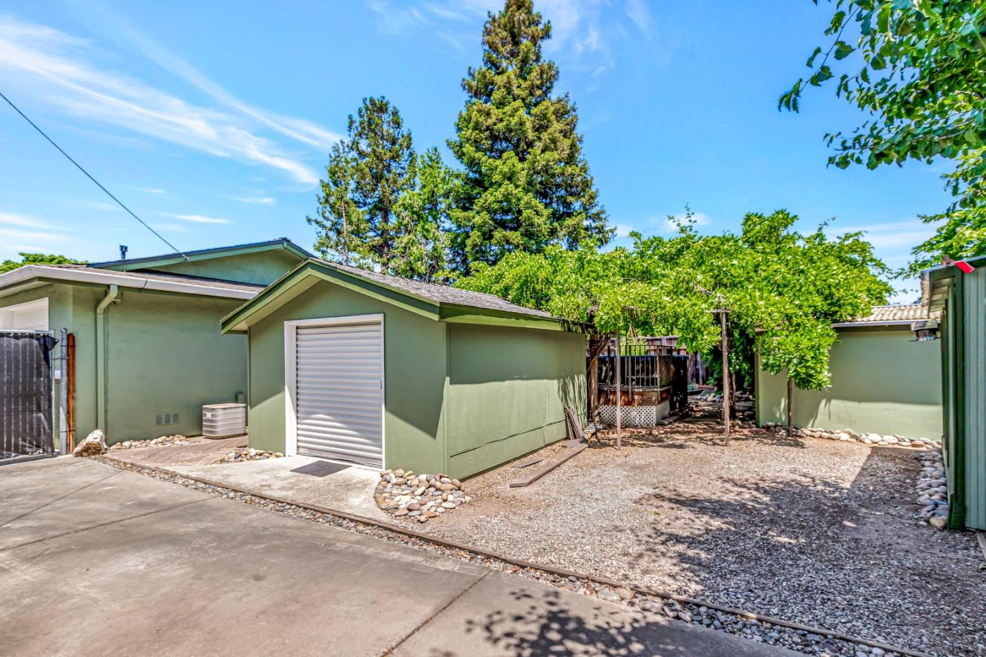 Detail Gallery Image 32 of 42 For 1139 W Parr Ave, Campbell,  CA 95008 - 3 Beds | 2 Baths