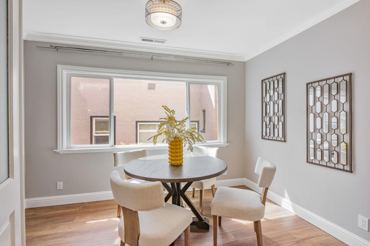 Detail Gallery Image 14 of 36 For 2328 Le Conte Ave, Berkeley,  CA 94709 - 3 Beds | 2 Baths