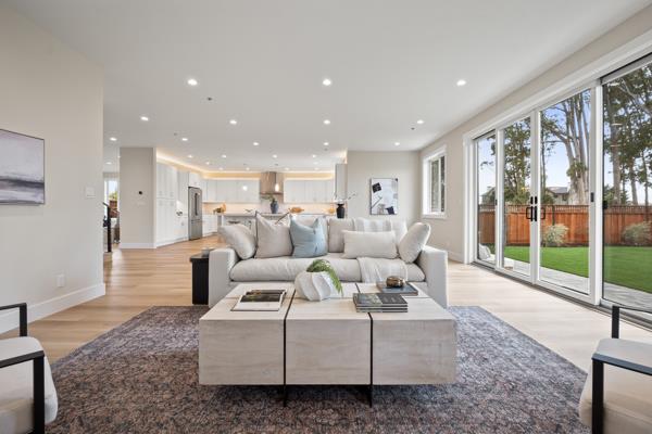 Detail Gallery Image 16 of 37 For 575 Seymour St, Half Moon Bay,  CA 94019 - 4 Beds | 2/1 Baths