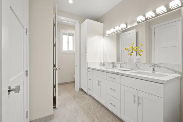Detail Gallery Image 22 of 37 For 575 Seymour St, Half Moon Bay,  CA 94019 - 4 Beds | 2/1 Baths