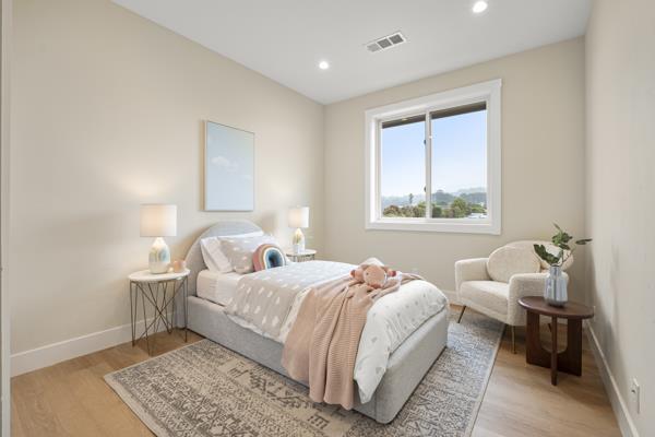Detail Gallery Image 27 of 37 For 575 Seymour St, Half Moon Bay,  CA 94019 - 4 Beds | 2/1 Baths