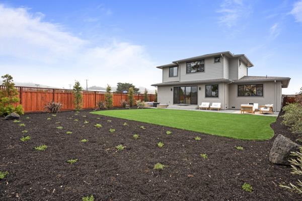 Detail Gallery Image 29 of 37 For 575 Seymour St, Half Moon Bay,  CA 94019 - 4 Beds | 2/1 Baths