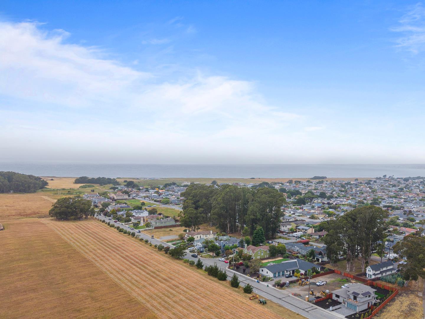 Detail Gallery Image 37 of 37 For 575 Seymour St, Half Moon Bay,  CA 94019 - 4 Beds | 2/1 Baths