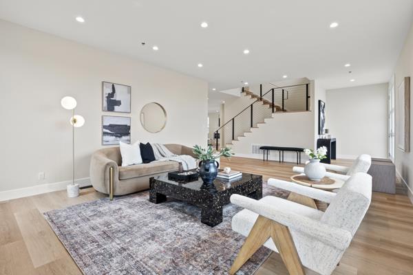 Detail Gallery Image 6 of 37 For 575 Seymour St, Half Moon Bay,  CA 94019 - 4 Beds | 2/1 Baths
