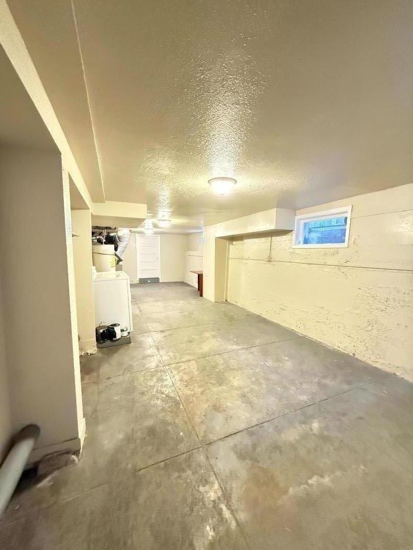 Detail Gallery Image 8 of 12 For 2326 Le Conte Ave #1,  Berkeley,  CA 94709 - 3 Beds | 2 Baths