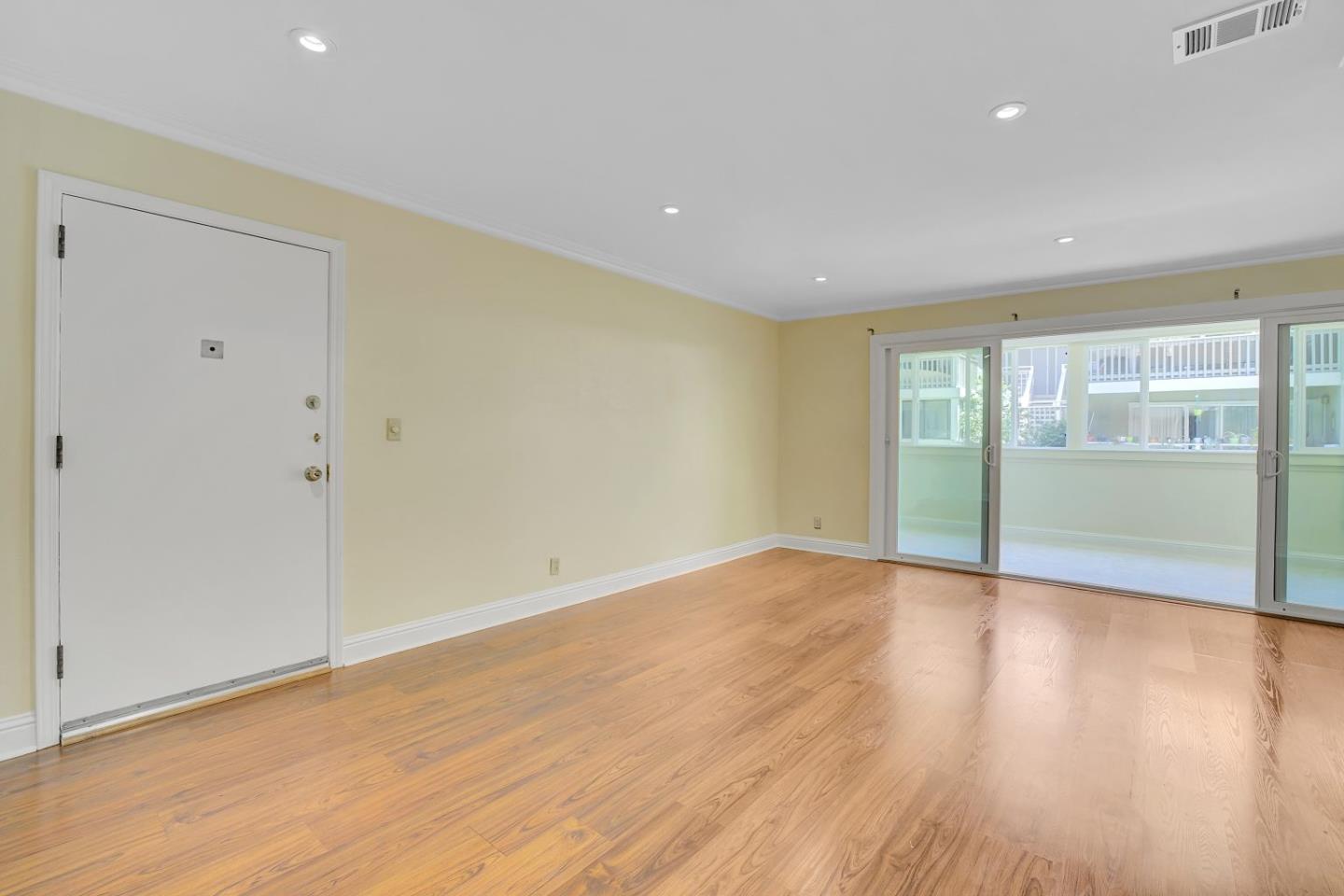 Detail Gallery Image 14 of 62 For 223 Kiely Blvd a,  Santa Clara,  CA 95051 - 2 Beds | 2 Baths