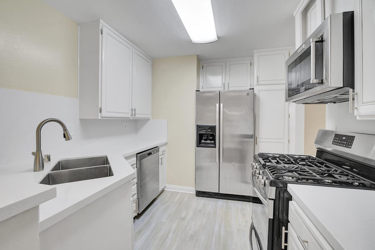 Detail Gallery Image 25 of 62 For 223 Kiely Blvd a,  Santa Clara,  CA 95051 - 2 Beds | 2 Baths