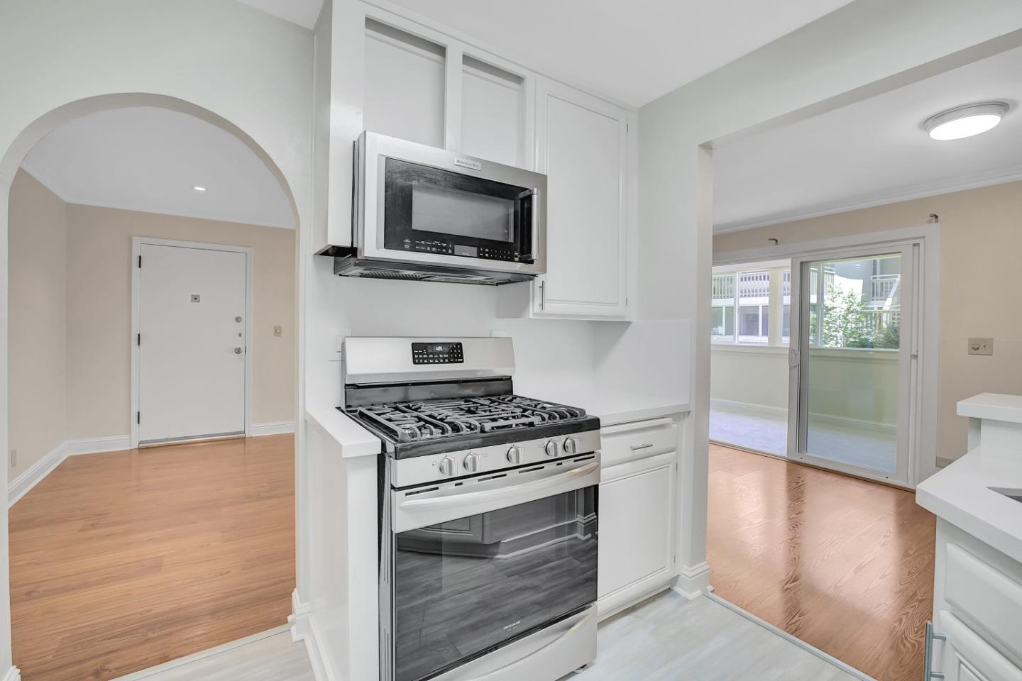 Detail Gallery Image 26 of 62 For 223 Kiely Blvd a,  Santa Clara,  CA 95051 - 2 Beds | 2 Baths