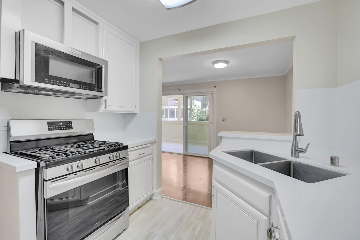 Detail Gallery Image 27 of 62 For 223 Kiely Blvd a,  Santa Clara,  CA 95051 - 2 Beds | 2 Baths