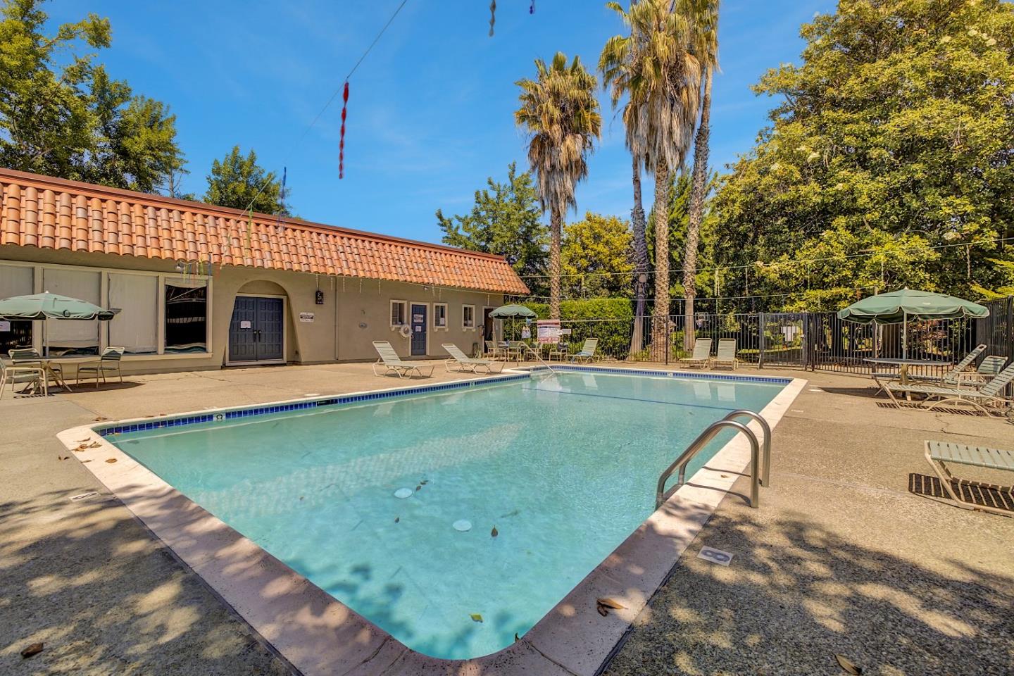 Detail Gallery Image 54 of 62 For 223 Kiely Blvd a,  Santa Clara,  CA 95051 - 2 Beds | 2 Baths