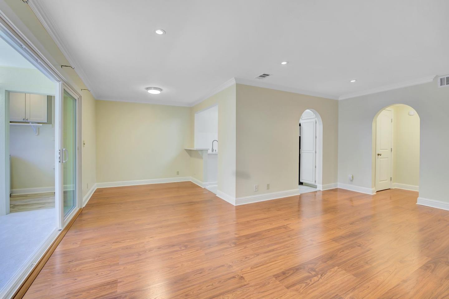 Detail Gallery Image 8 of 62 For 223 Kiely Blvd a,  Santa Clara,  CA 95051 - 2 Beds | 2 Baths
