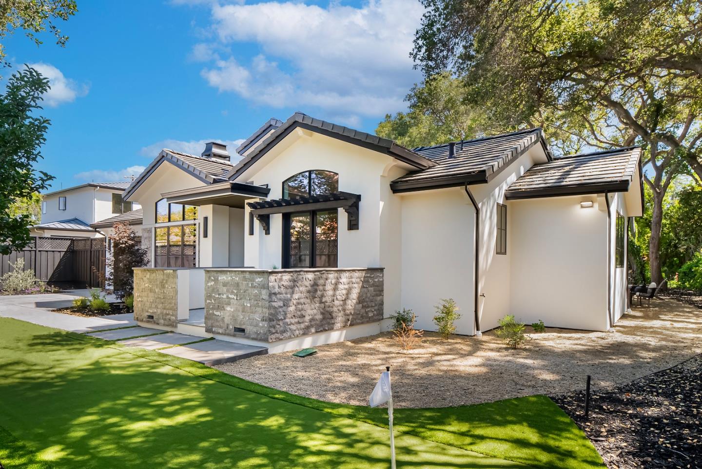Detail Gallery Image 3 of 87 For 1068 Riverside Dr, Los Altos,  CA 94024 - 5 Beds | 5/1 Baths