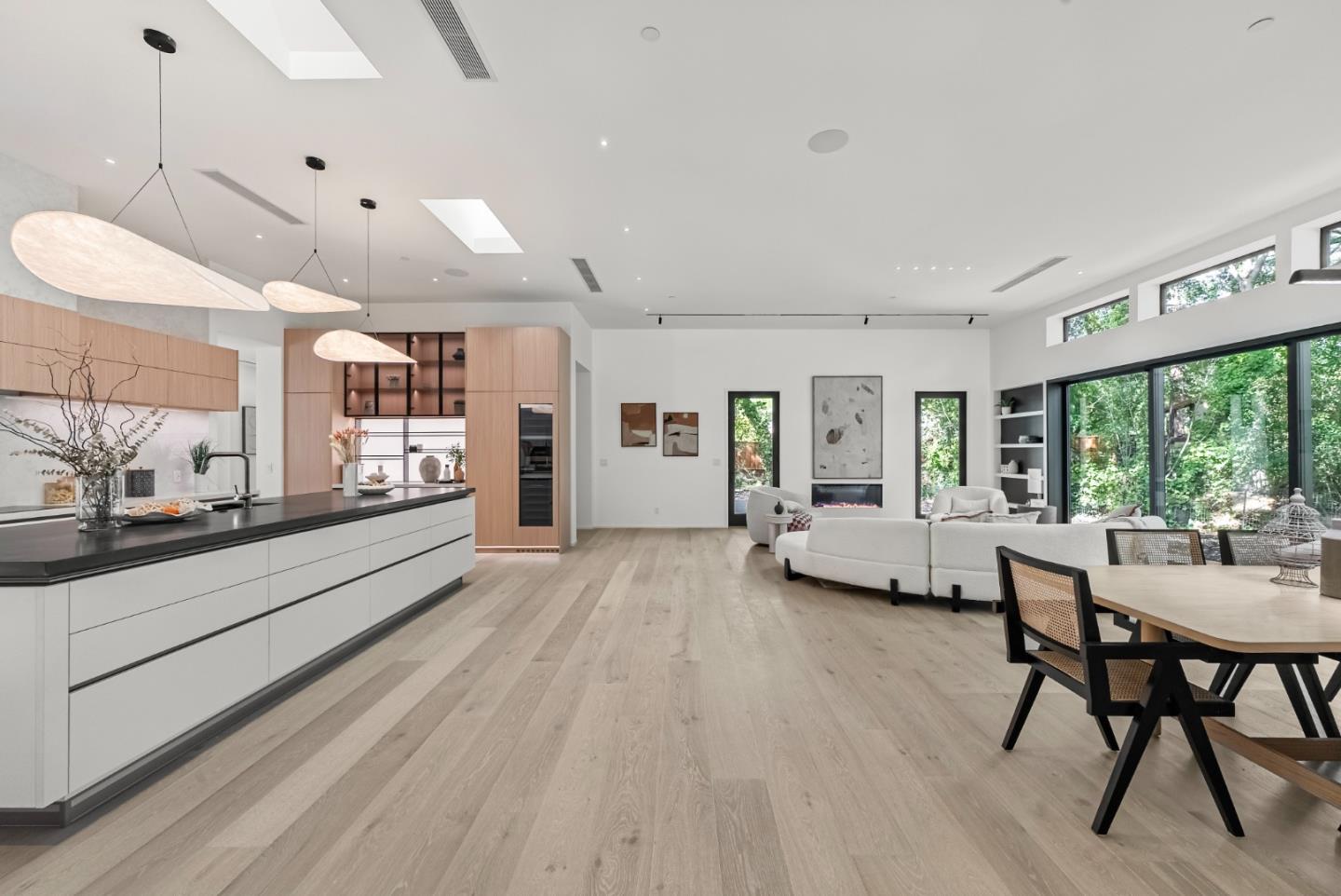 Detail Gallery Image 30 of 87 For 1068 Riverside Dr, Los Altos,  CA 94024 - 5 Beds | 5/1 Baths