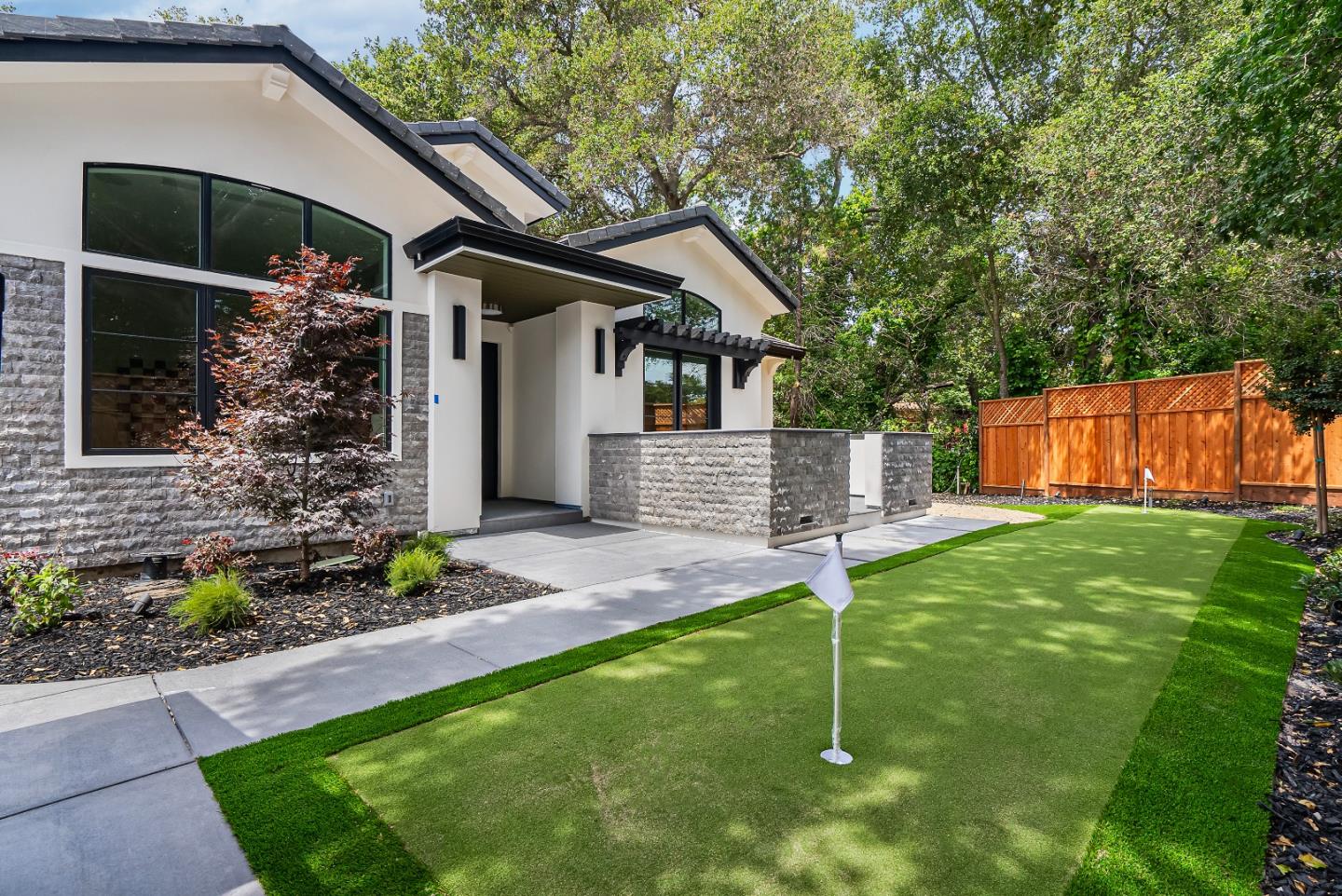 Detail Gallery Image 4 of 87 For 1068 Riverside Dr, Los Altos,  CA 94024 - 5 Beds | 5/1 Baths