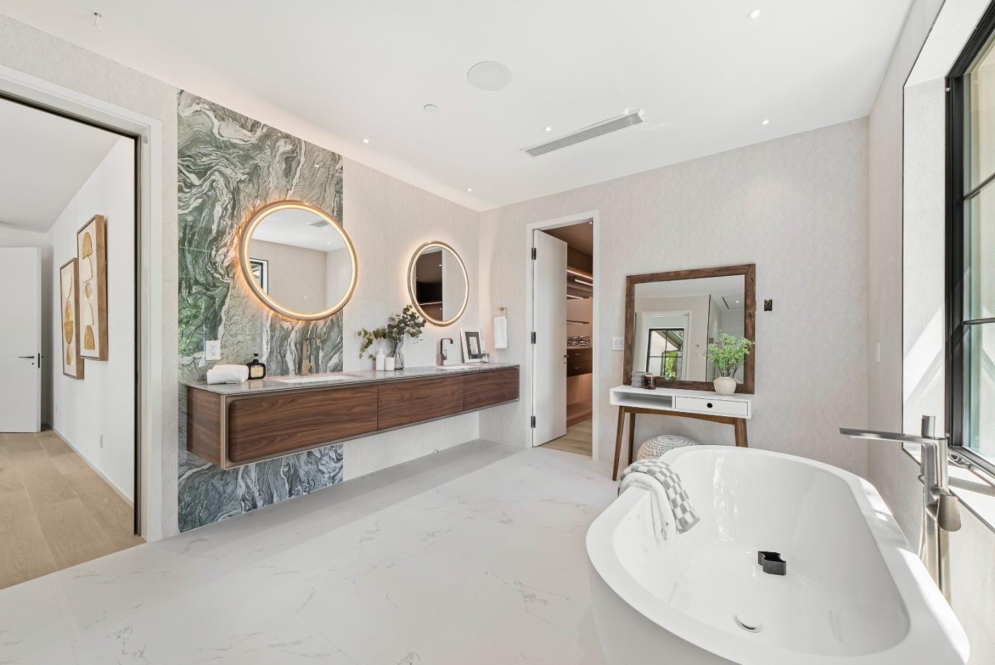 Detail Gallery Image 49 of 87 For 1068 Riverside Dr, Los Altos,  CA 94024 - 5 Beds | 5/1 Baths