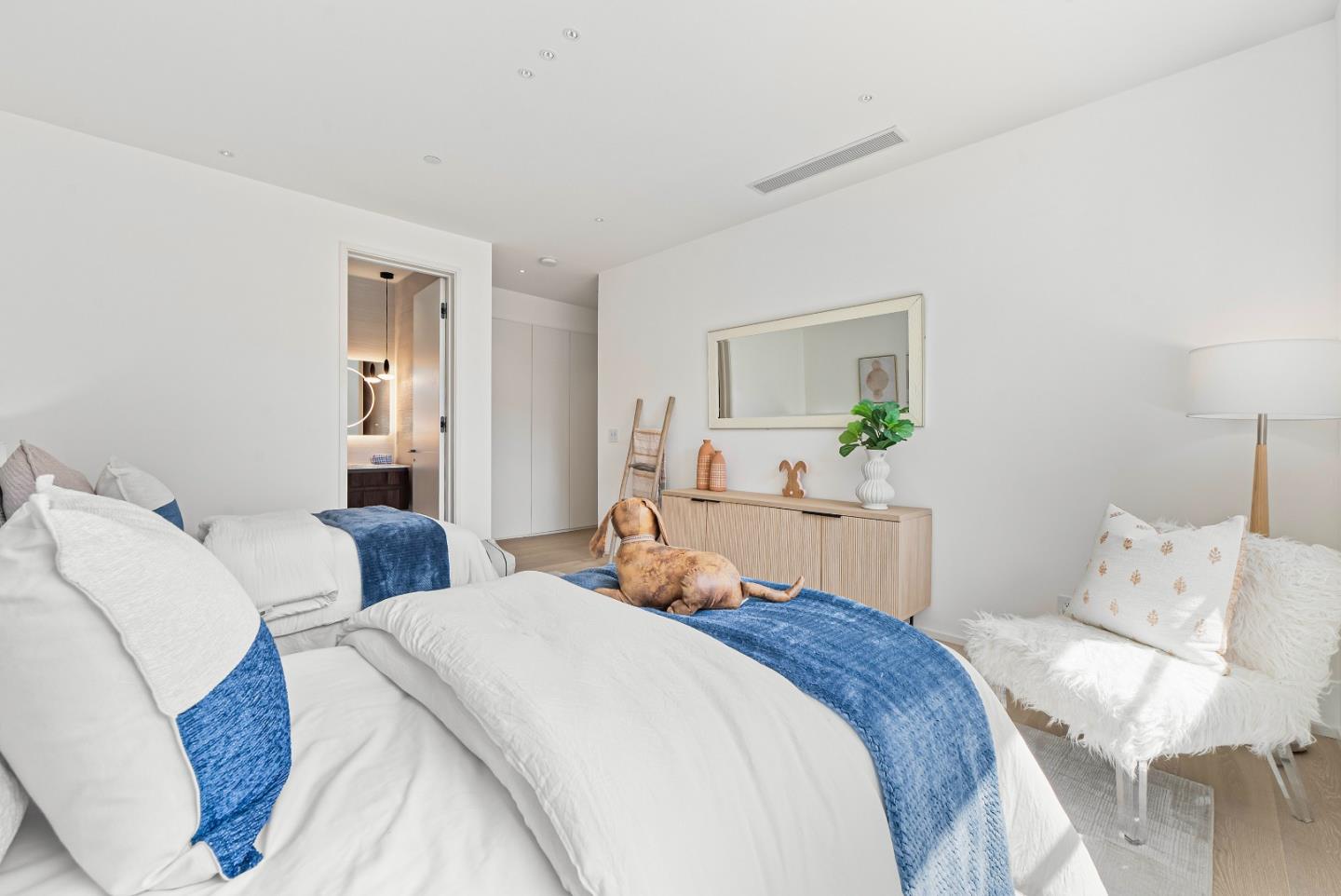 Detail Gallery Image 71 of 87 For 1068 Riverside Dr, Los Altos,  CA 94024 - 5 Beds | 5/1 Baths