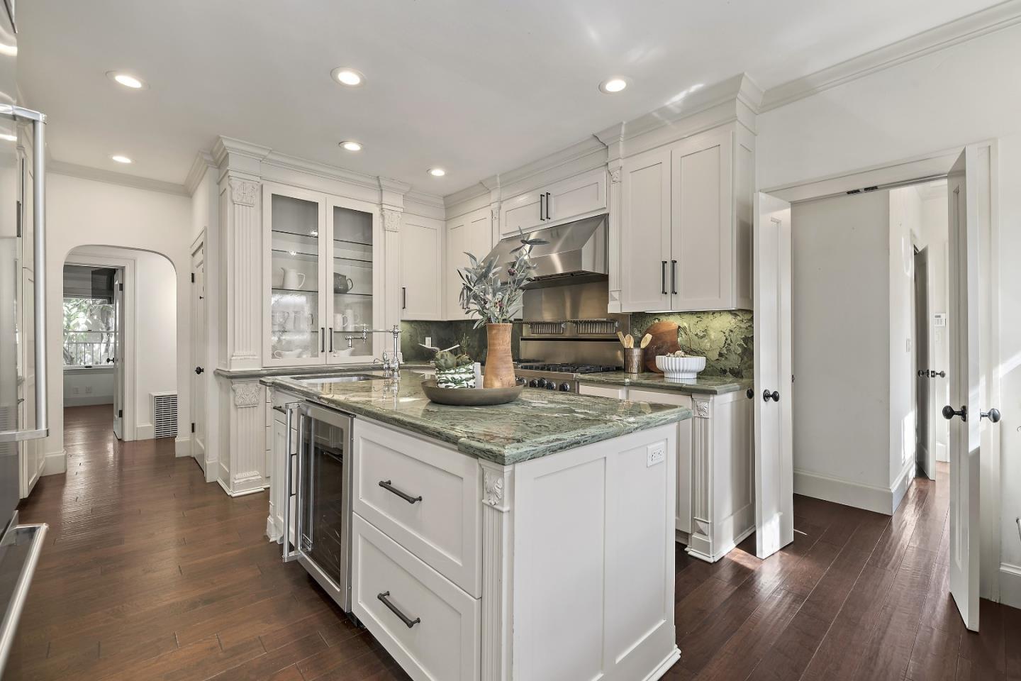 Detail Gallery Image 18 of 64 For 1548 Lincoln Ave, San Jose,  CA 95125 - 4 Beds | 4 Baths