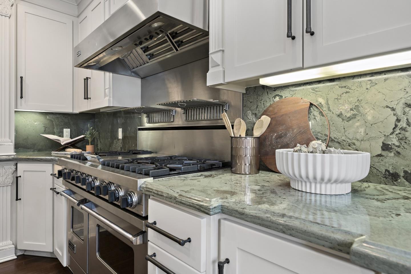 Detail Gallery Image 22 of 64 For 1548 Lincoln Ave, San Jose,  CA 95125 - 4 Beds | 4 Baths