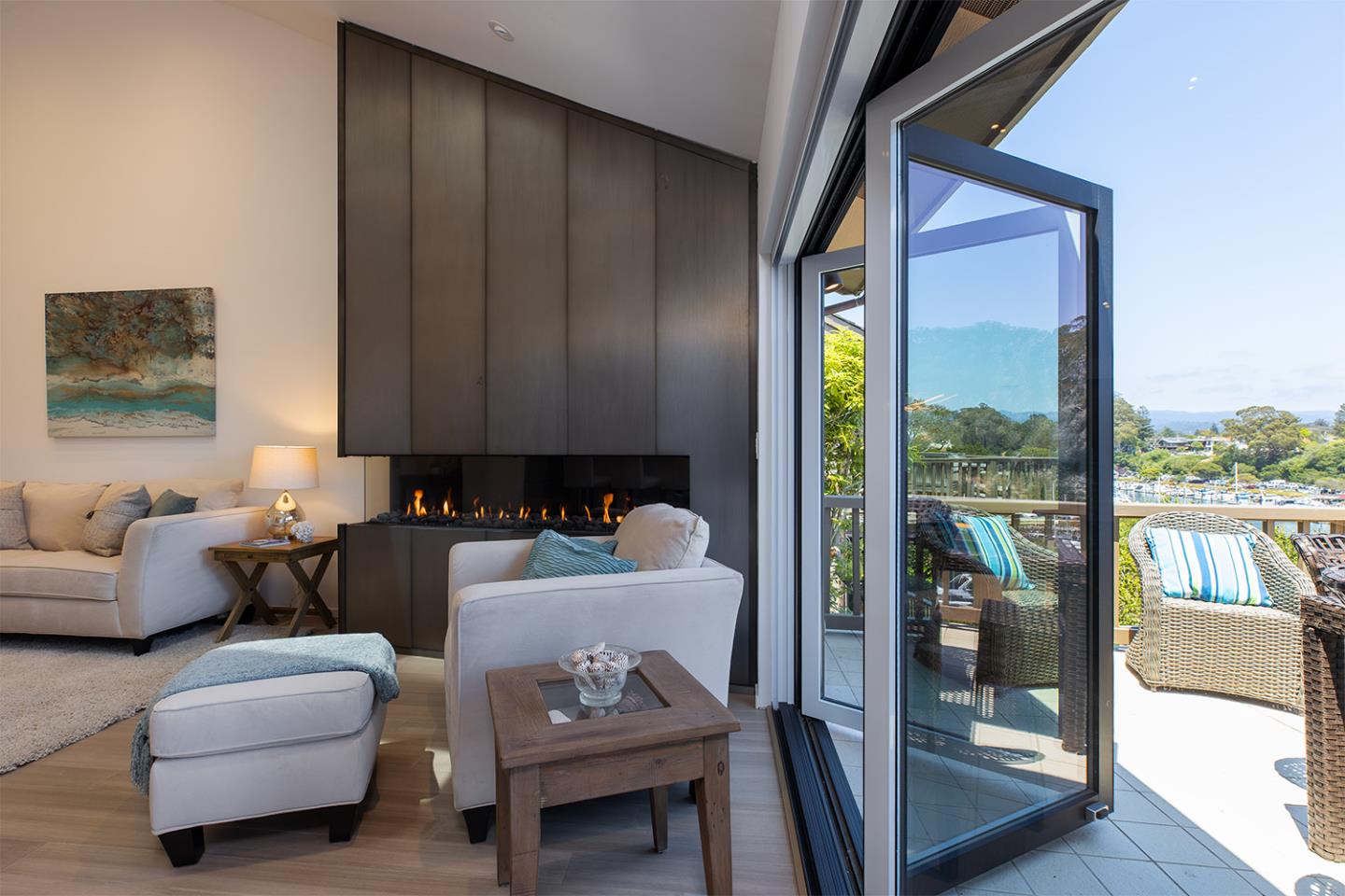 Detail Gallery Image 11 of 41 For 92 Frederick St a,  Santa Cruz,  CA 95062 - 2 Beds | 2/1 Baths