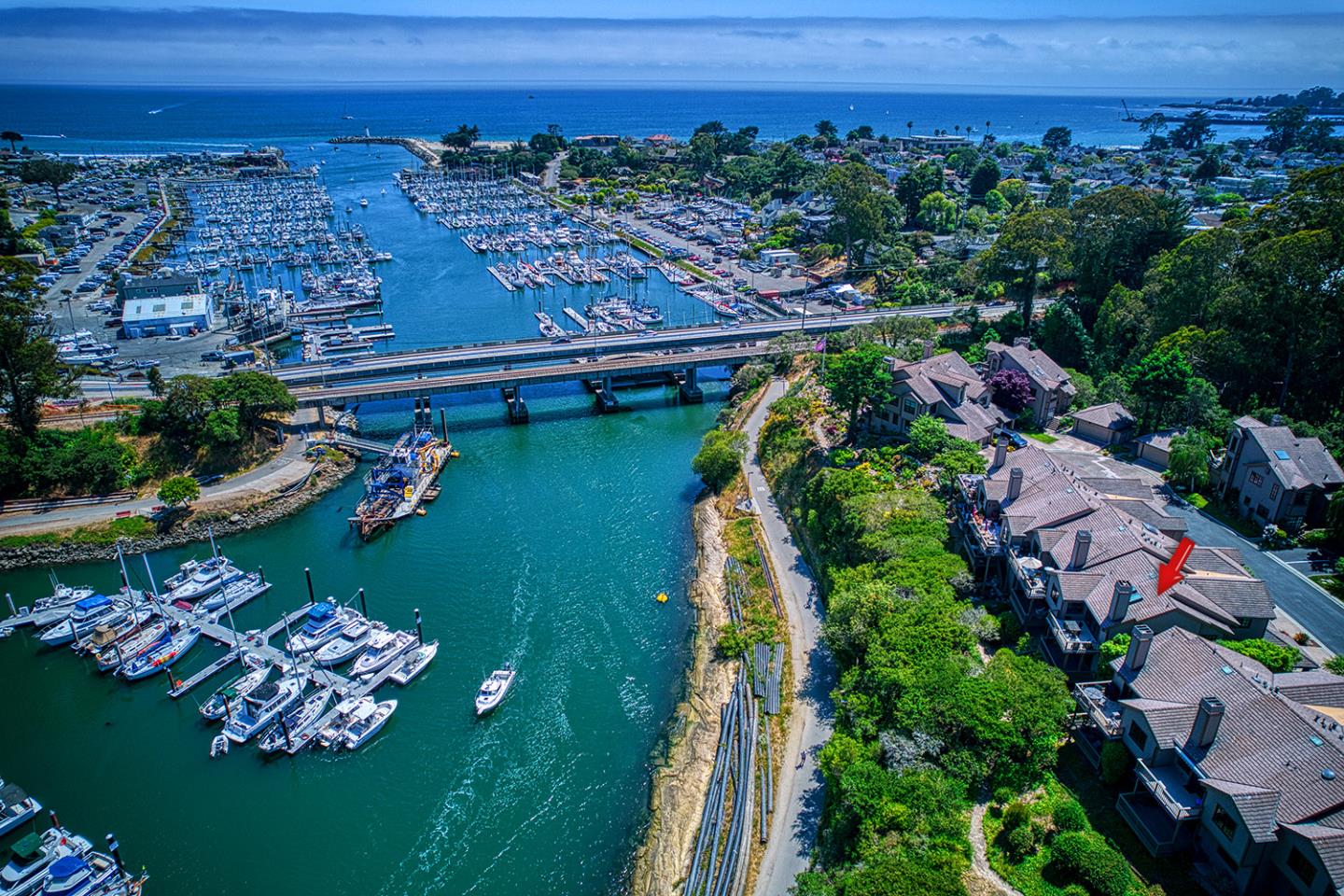 Detail Gallery Image 2 of 41 For 92 Frederick St a,  Santa Cruz,  CA 95062 - 2 Beds | 2/1 Baths
