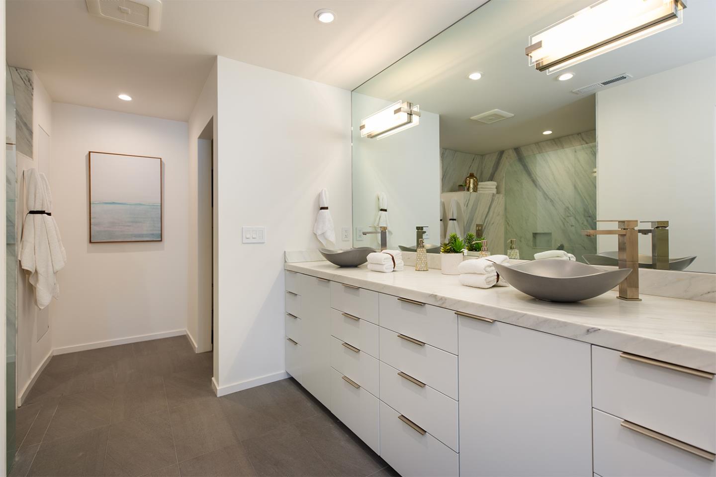 Detail Gallery Image 23 of 41 For 92 Frederick St a,  Santa Cruz,  CA 95062 - 2 Beds | 2/1 Baths
