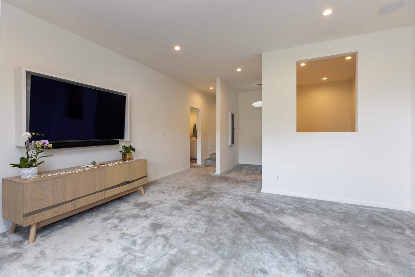 Detail Gallery Image 31 of 41 For 92 Frederick St a,  Santa Cruz,  CA 95062 - 2 Beds | 2/1 Baths