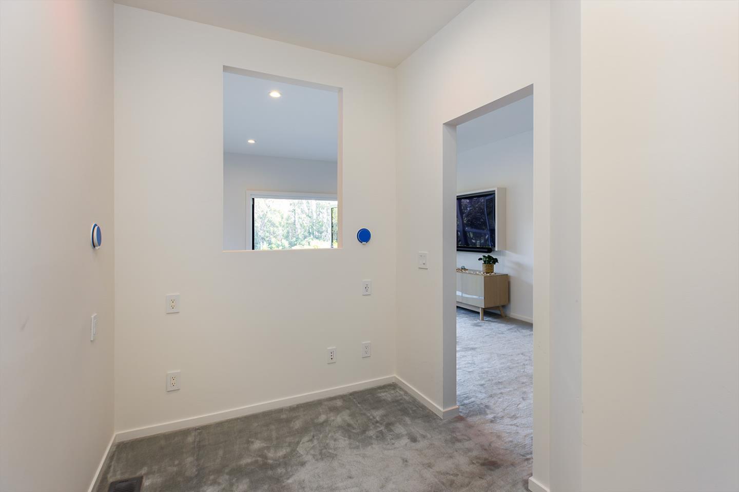 Detail Gallery Image 33 of 41 For 92 Frederick St a,  Santa Cruz,  CA 95062 - 2 Beds | 2/1 Baths