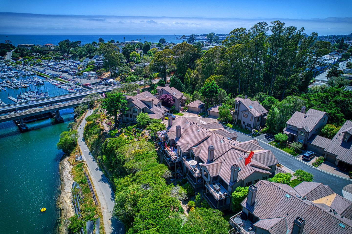 Detail Gallery Image 40 of 41 For 92 Frederick St a,  Santa Cruz,  CA 95062 - 2 Beds | 2/1 Baths