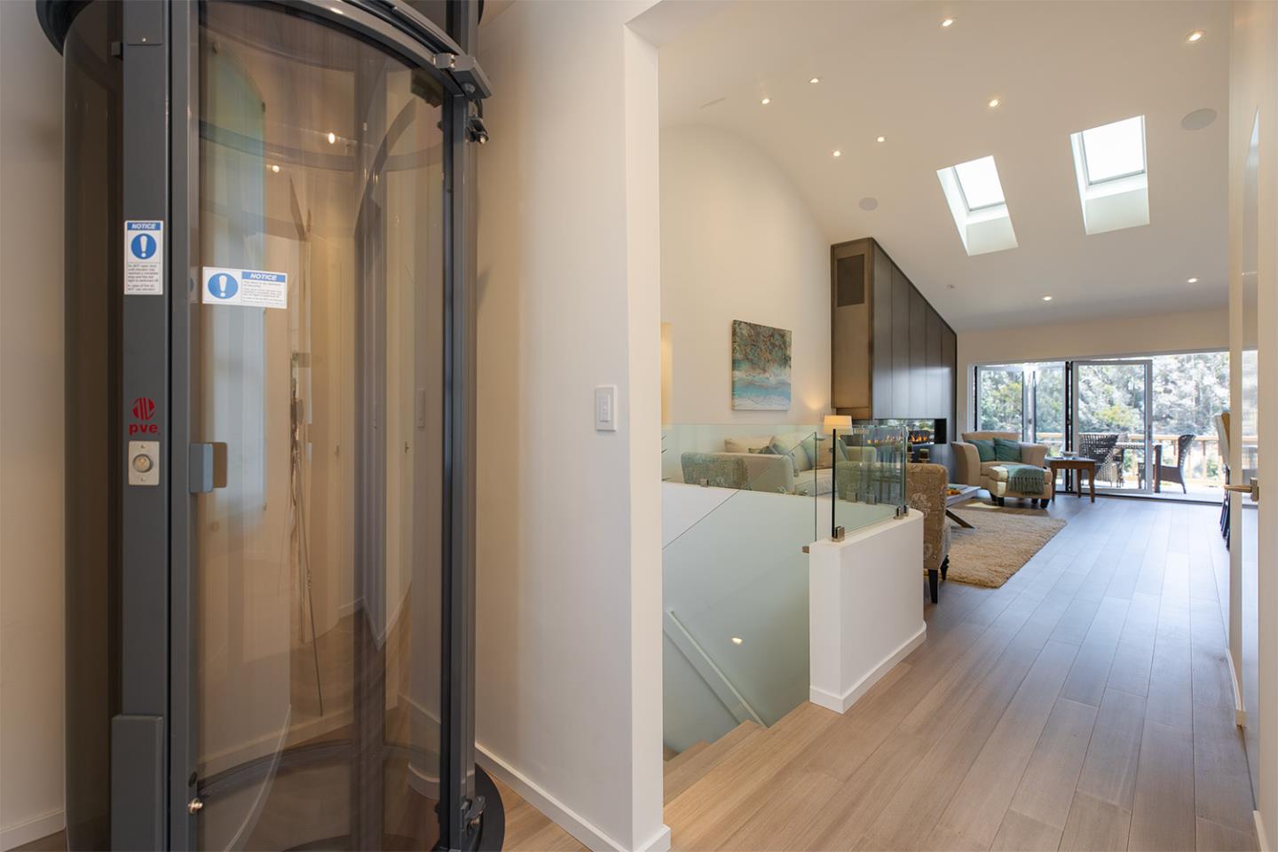 Detail Gallery Image 6 of 41 For 92 Frederick St a,  Santa Cruz,  CA 95062 - 2 Beds | 2/1 Baths