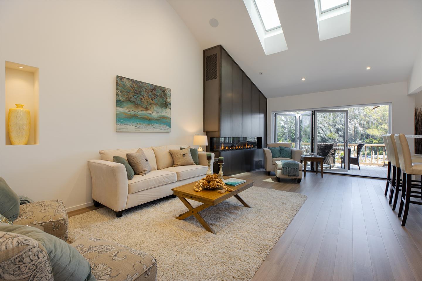 Detail Gallery Image 9 of 41 For 92 Frederick St a,  Santa Cruz,  CA 95062 - 2 Beds | 2/1 Baths