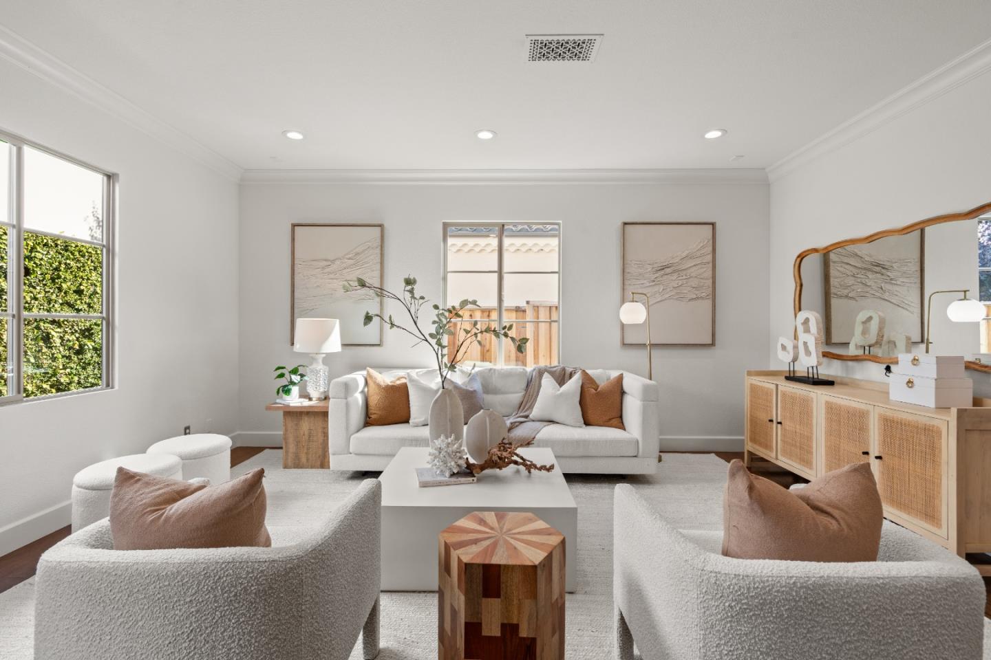 Detail Gallery Image 11 of 89 For 1298 Dahlia Loop, San Jose,  CA 95126 - 3 Beds | 3/2 Baths
