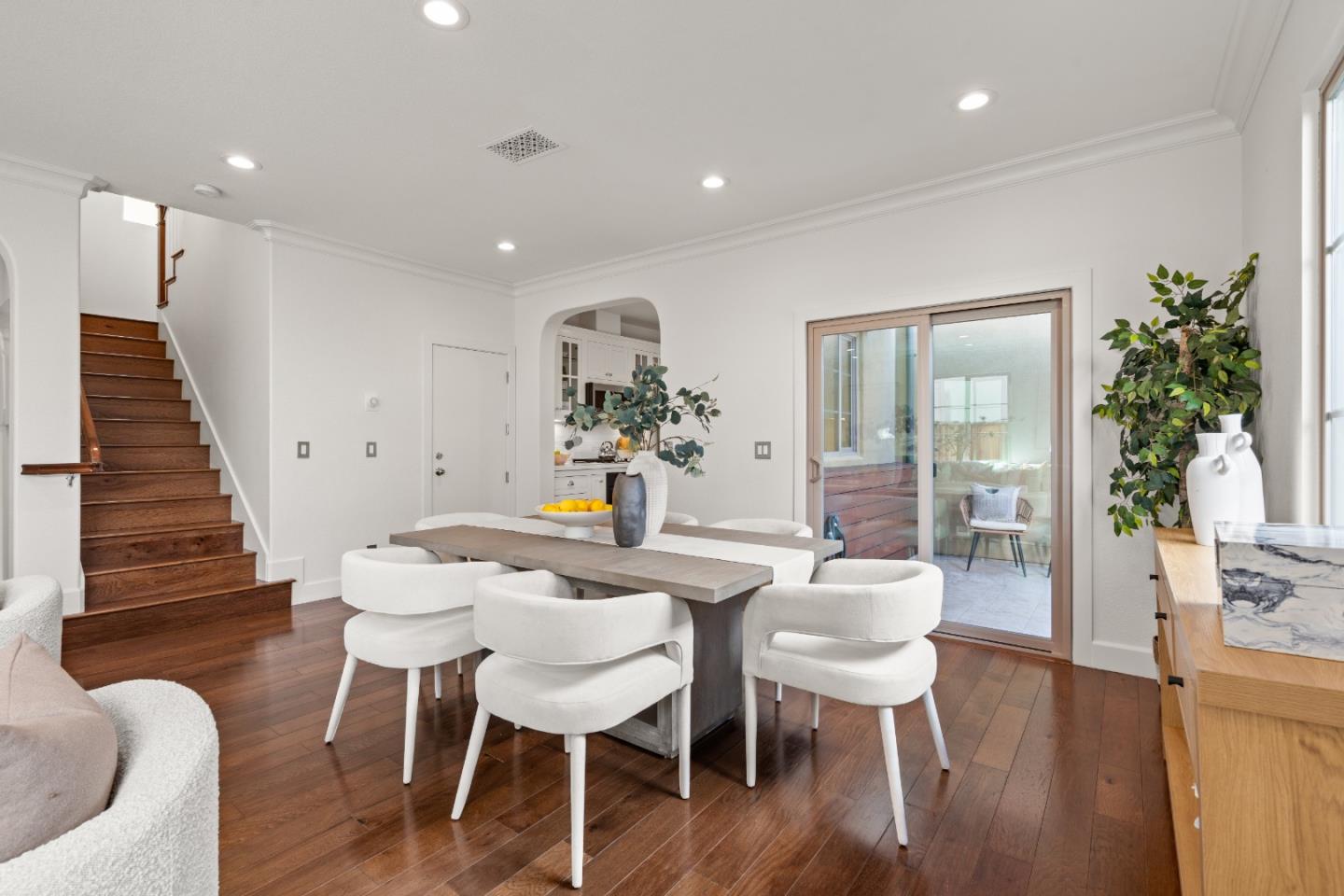 Detail Gallery Image 16 of 89 For 1298 Dahlia Loop, San Jose,  CA 95126 - 3 Beds | 3/2 Baths