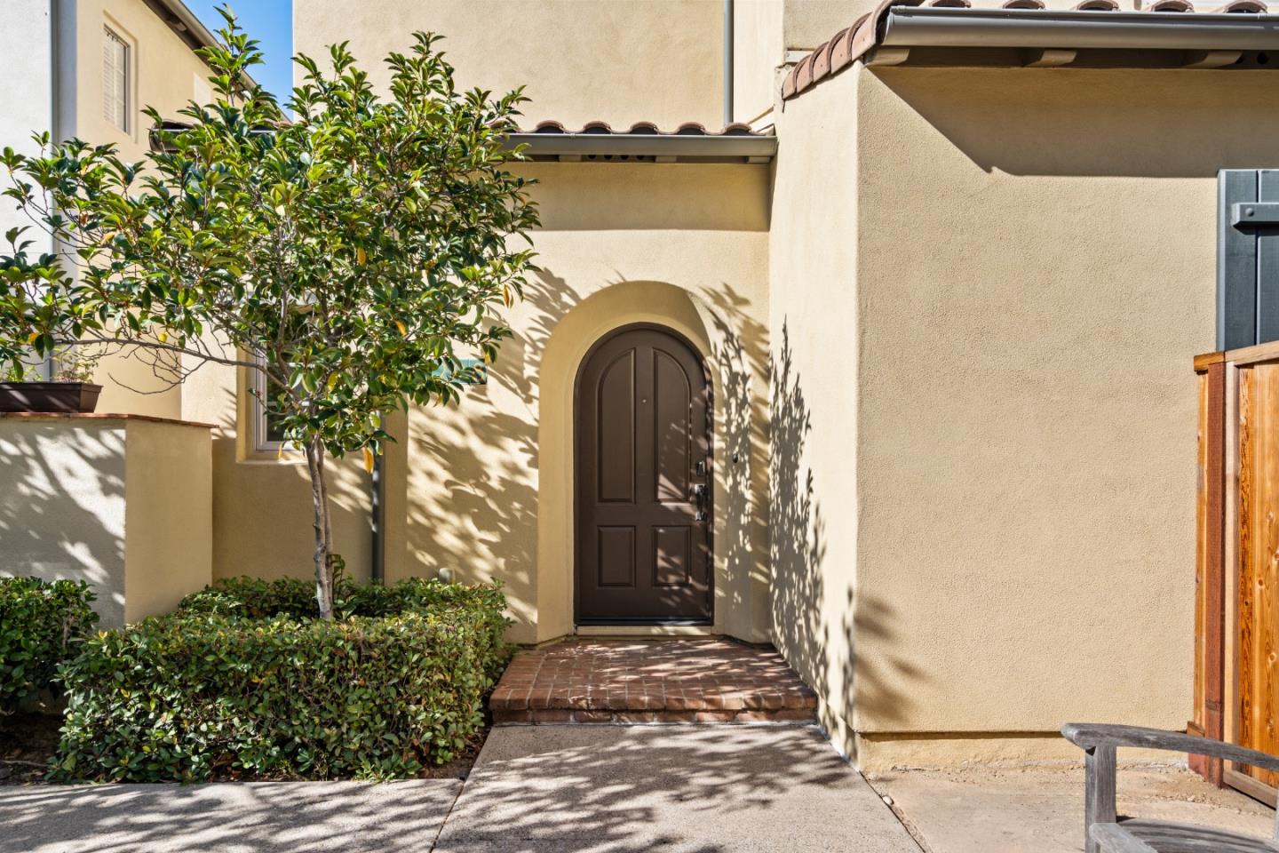 Detail Gallery Image 2 of 89 For 1298 Dahlia Loop, San Jose,  CA 95126 - 3 Beds | 3/2 Baths