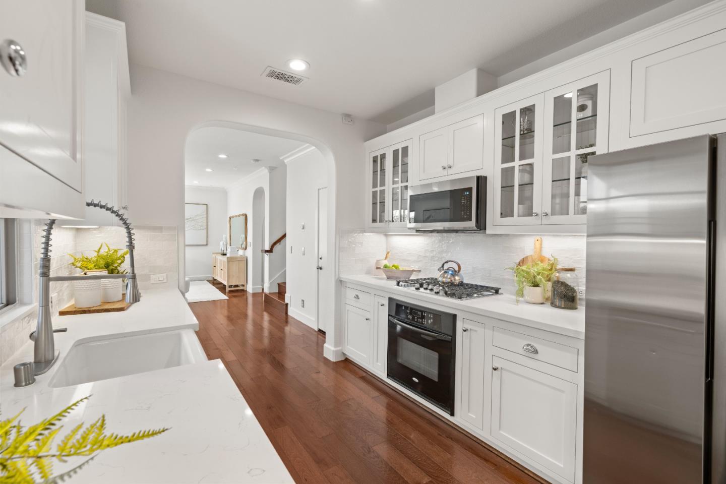 Detail Gallery Image 20 of 89 For 1298 Dahlia Loop, San Jose,  CA 95126 - 3 Beds | 3/2 Baths