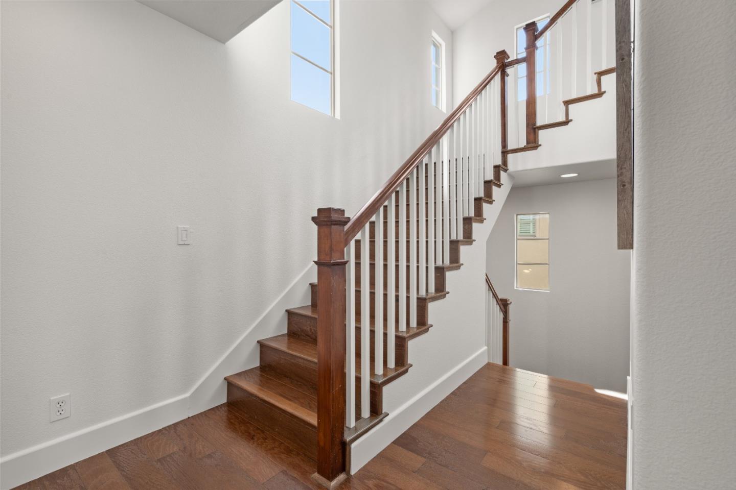 Detail Gallery Image 24 of 89 For 1298 Dahlia Loop, San Jose,  CA 95126 - 3 Beds | 3/2 Baths