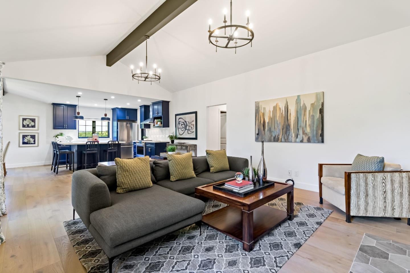 Detail Gallery Image 18 of 79 For 2030 Sand Hill Rd, Menlo Park,  CA 94025 - 3 Beds | 2/1 Baths