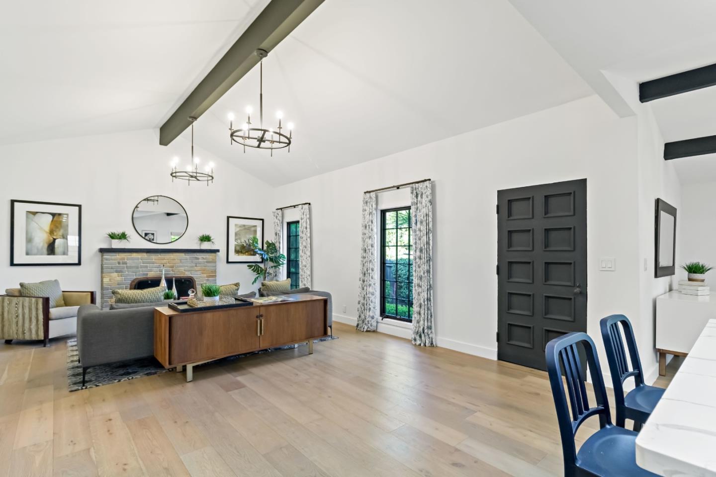Detail Gallery Image 21 of 79 For 2030 Sand Hill Rd, Menlo Park,  CA 94025 - 3 Beds | 2/1 Baths