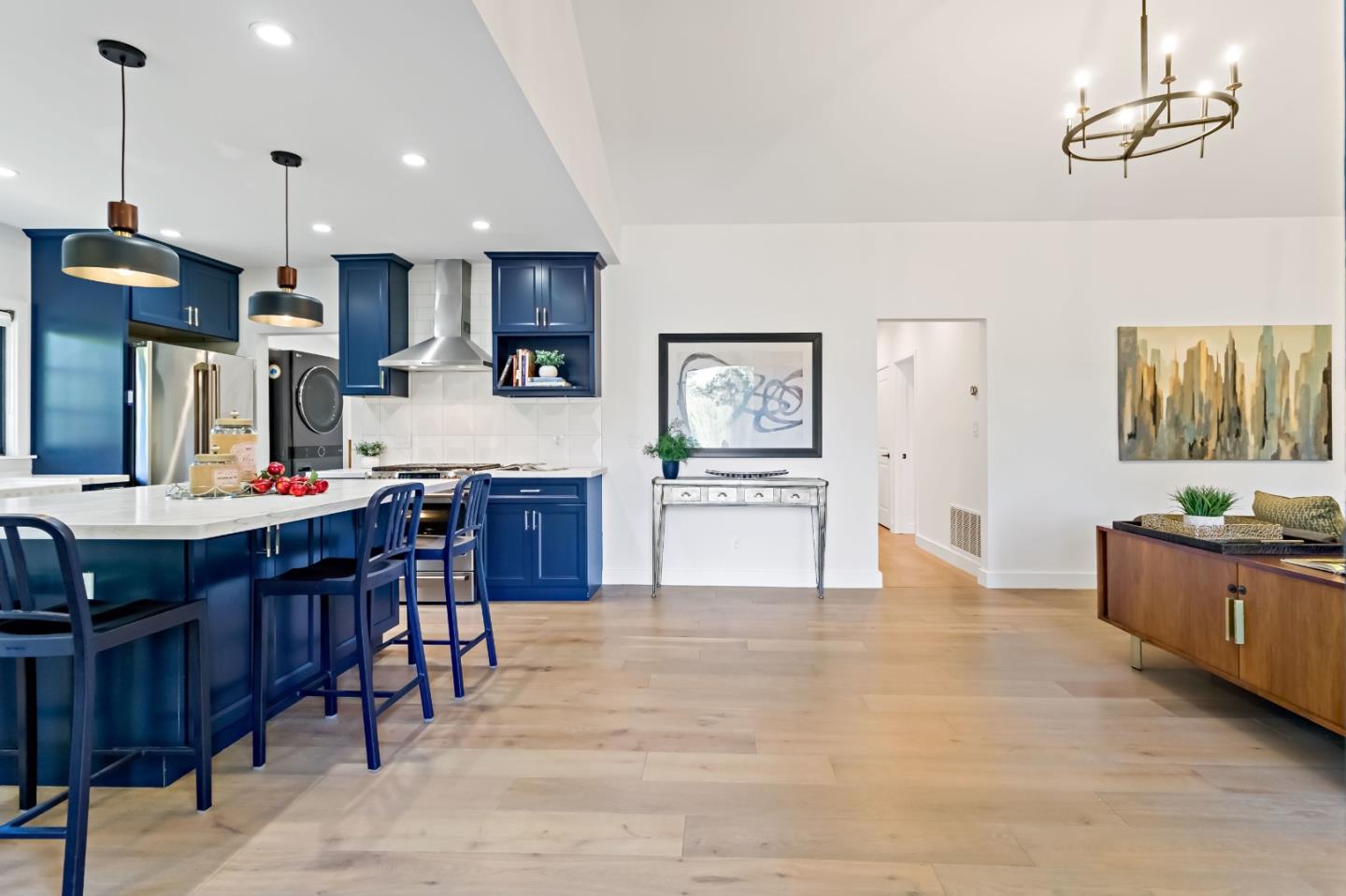 Detail Gallery Image 36 of 79 For 2030 Sand Hill Rd, Menlo Park,  CA 94025 - 3 Beds | 2/1 Baths