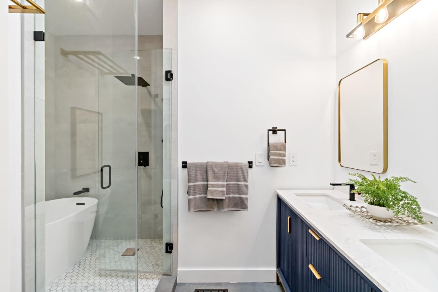 Detail Gallery Image 60 of 79 For 2030 Sand Hill Rd, Menlo Park,  CA 94025 - 3 Beds | 2/1 Baths