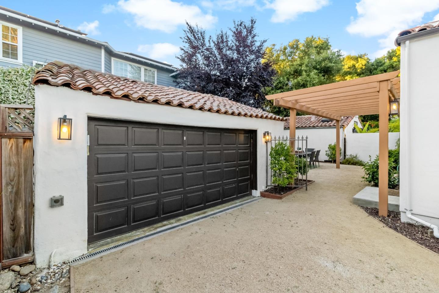 Detail Gallery Image 72 of 79 For 2030 Sand Hill Rd, Menlo Park,  CA 94025 - 3 Beds | 2/1 Baths