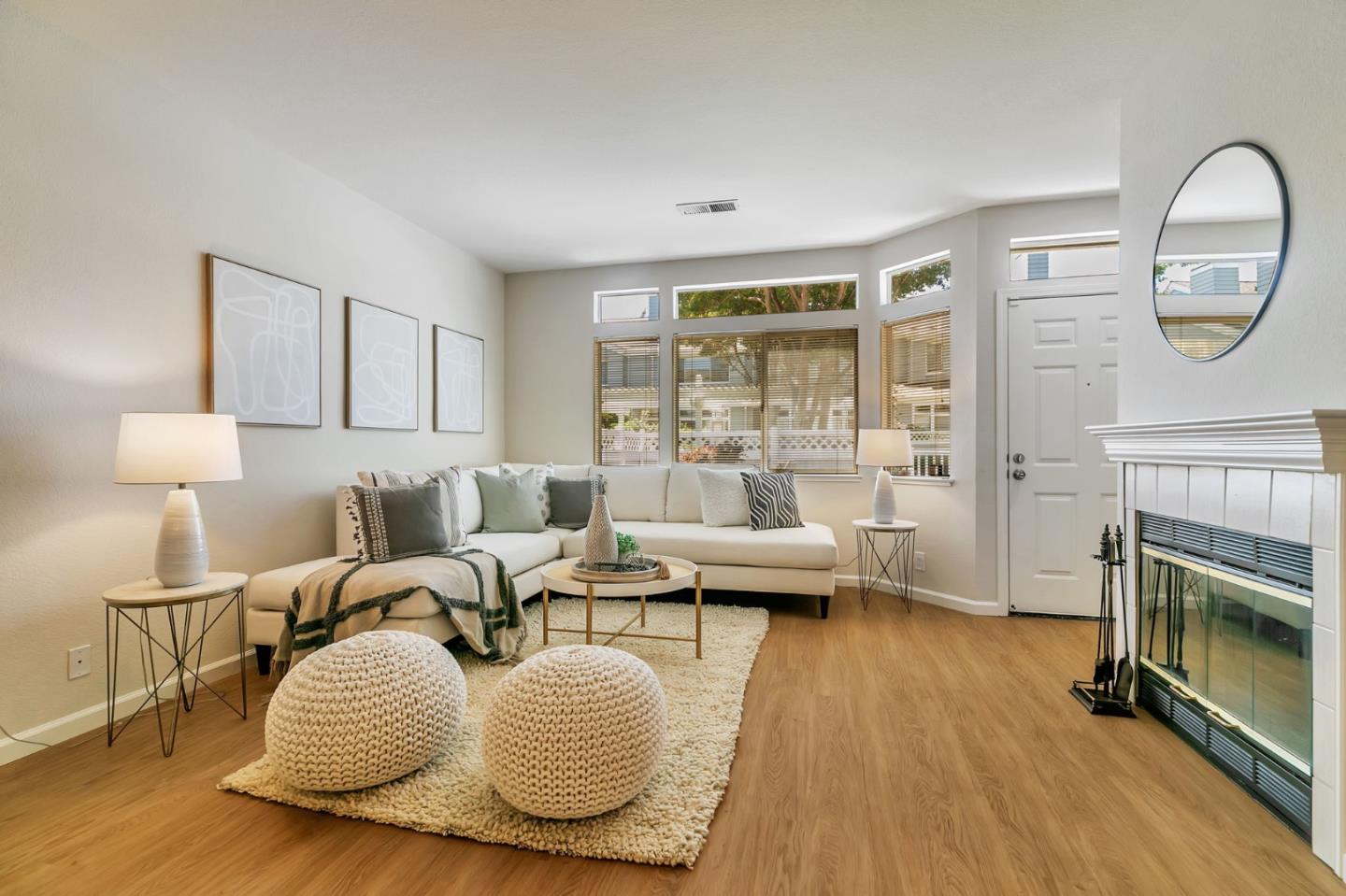 Detail Gallery Image 11 of 46 For 3637 Cabernet Vineyards Cir, San Jose,  CA 95117 - 2 Beds | 2/1 Baths