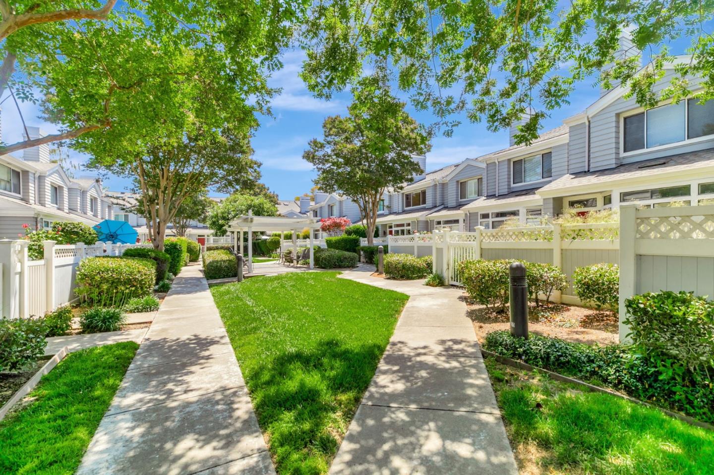 Detail Gallery Image 38 of 46 For 3637 Cabernet Vineyards Cir, San Jose,  CA 95117 - 2 Beds | 2/1 Baths