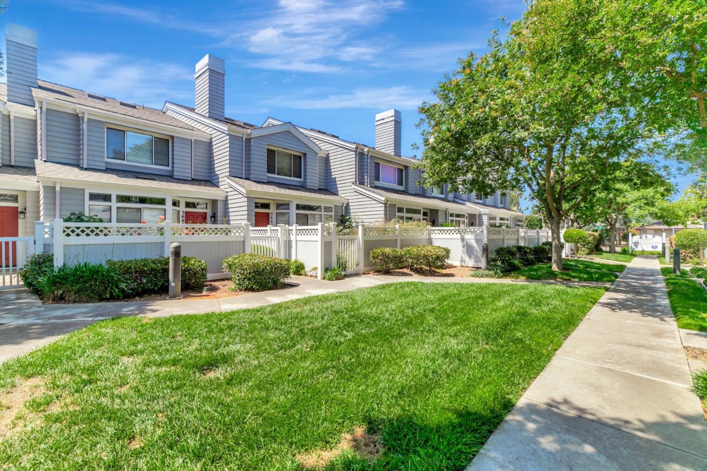 Detail Gallery Image 40 of 46 For 3637 Cabernet Vineyards Cir, San Jose,  CA 95117 - 2 Beds | 2/1 Baths